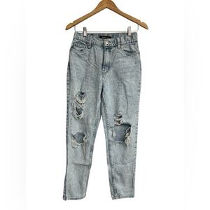 Bluenotes 90s High Rise Mom Jeans Light Wash Size 2